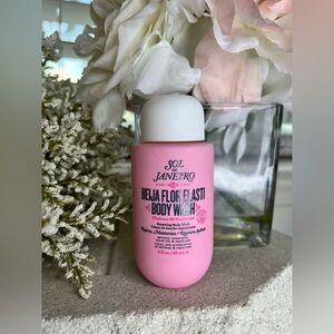 New & Seal - Sol de Janeiro - Beija Flor Elasti Body Wash